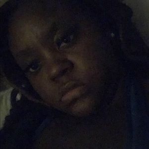 Meet your Posher, Deona